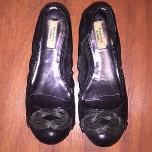 Black simply Vera wang flats